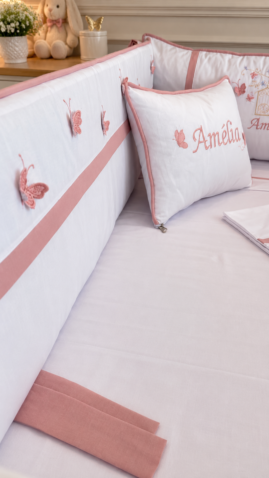 Kit Berço Encantado Luxo Jardim das Borboletas 3D - 8 Peças - Rose/Branco