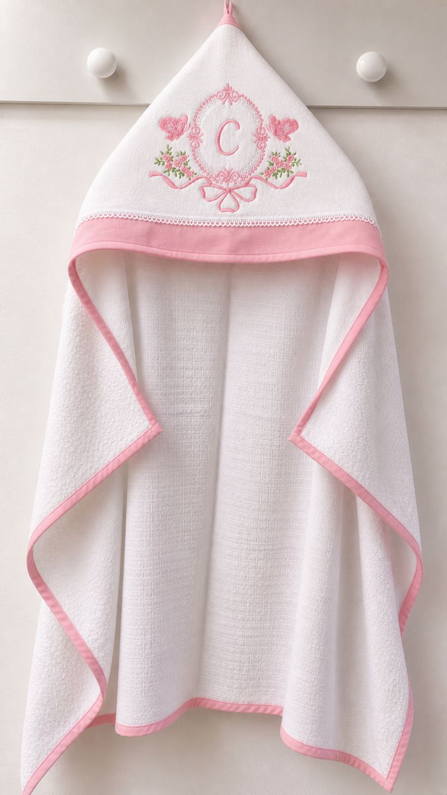 Toalha Felpuda Forrada com Capuz- Branco/Rosa Bebe