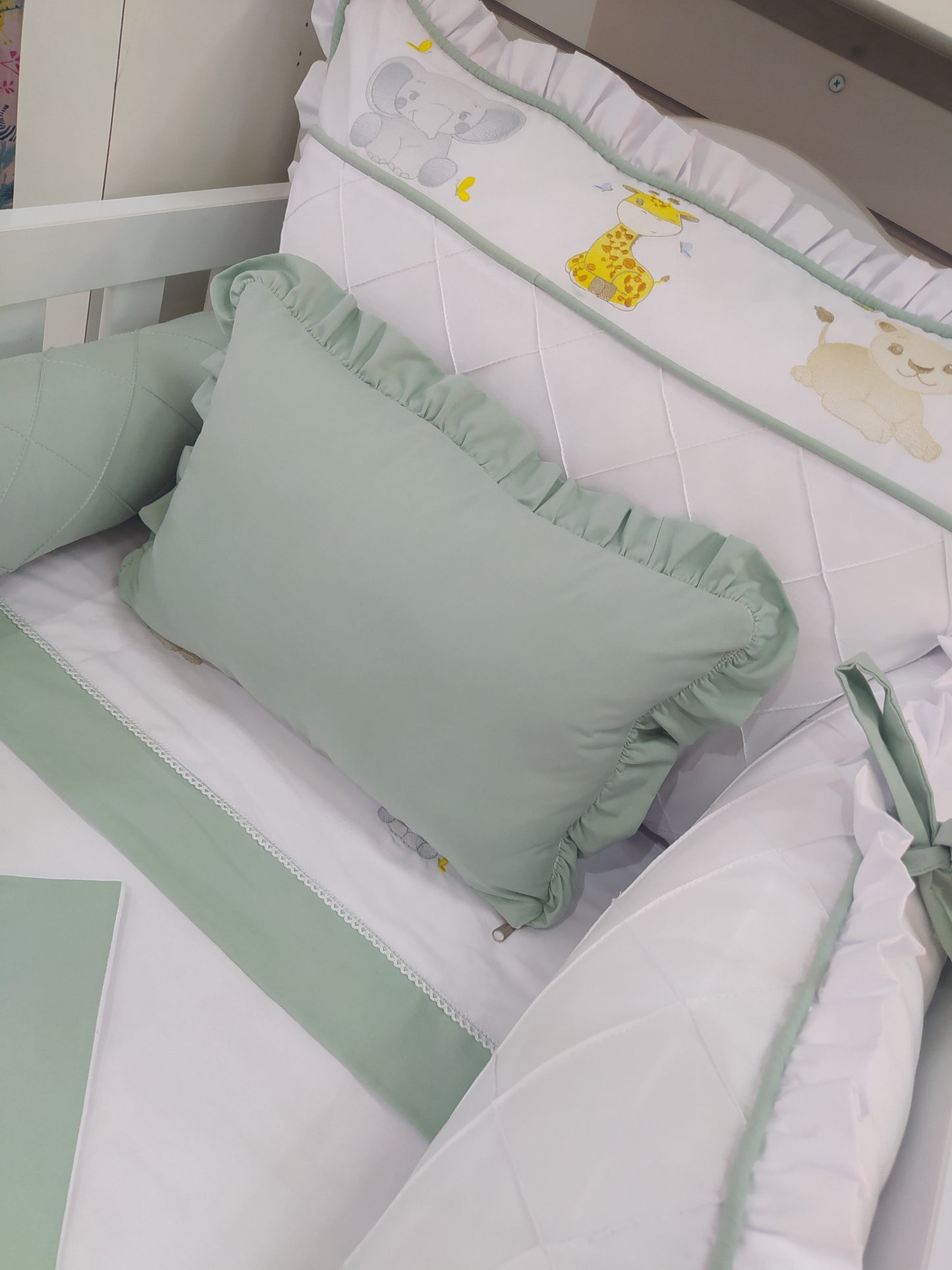 Kit de Berço - Superior Luxo - 8 peças - Masculino - Branco e Verde
