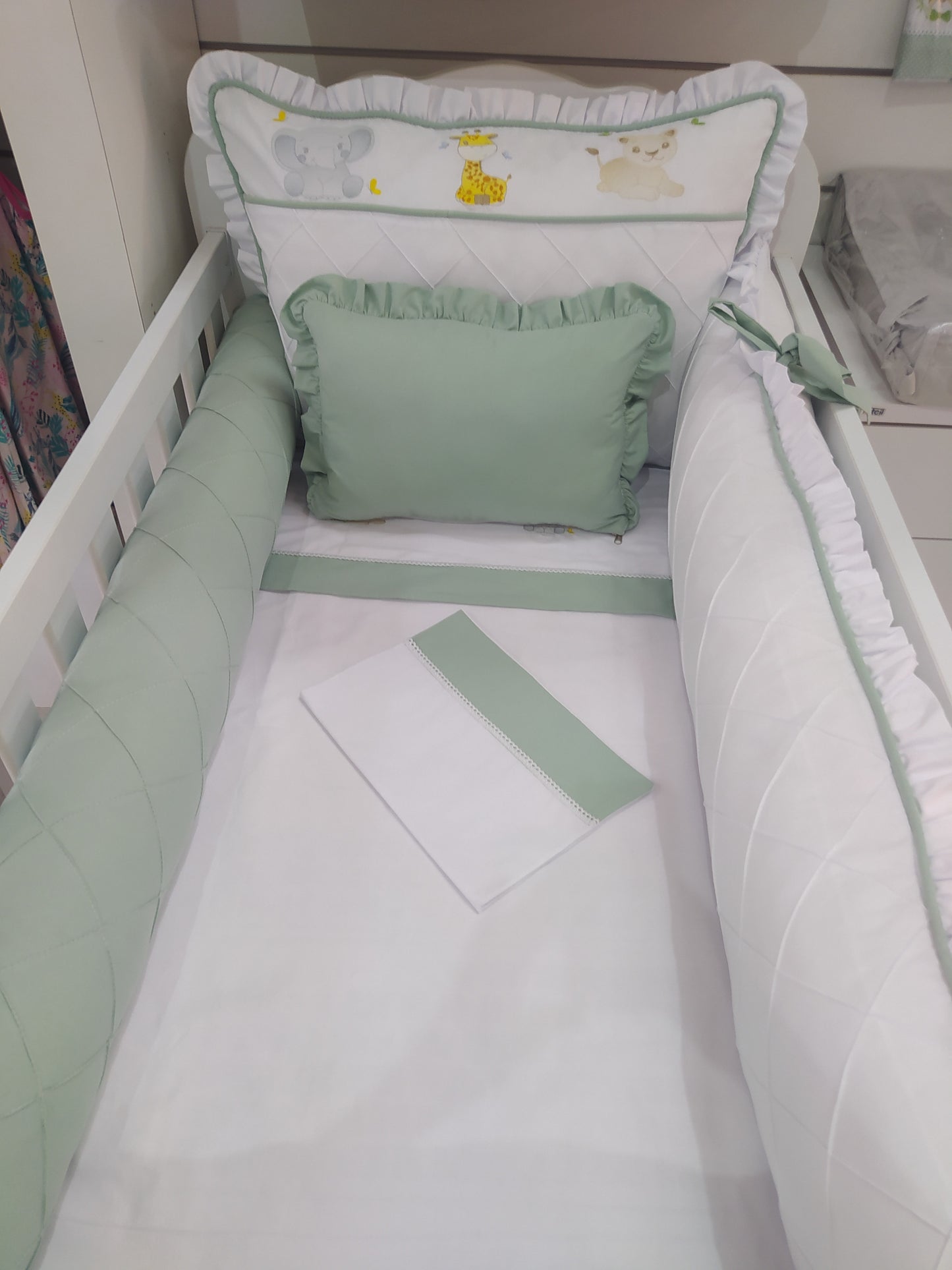 Kit de Berço - Superior Luxo - 8 peças - Masculino - Branco e Verde