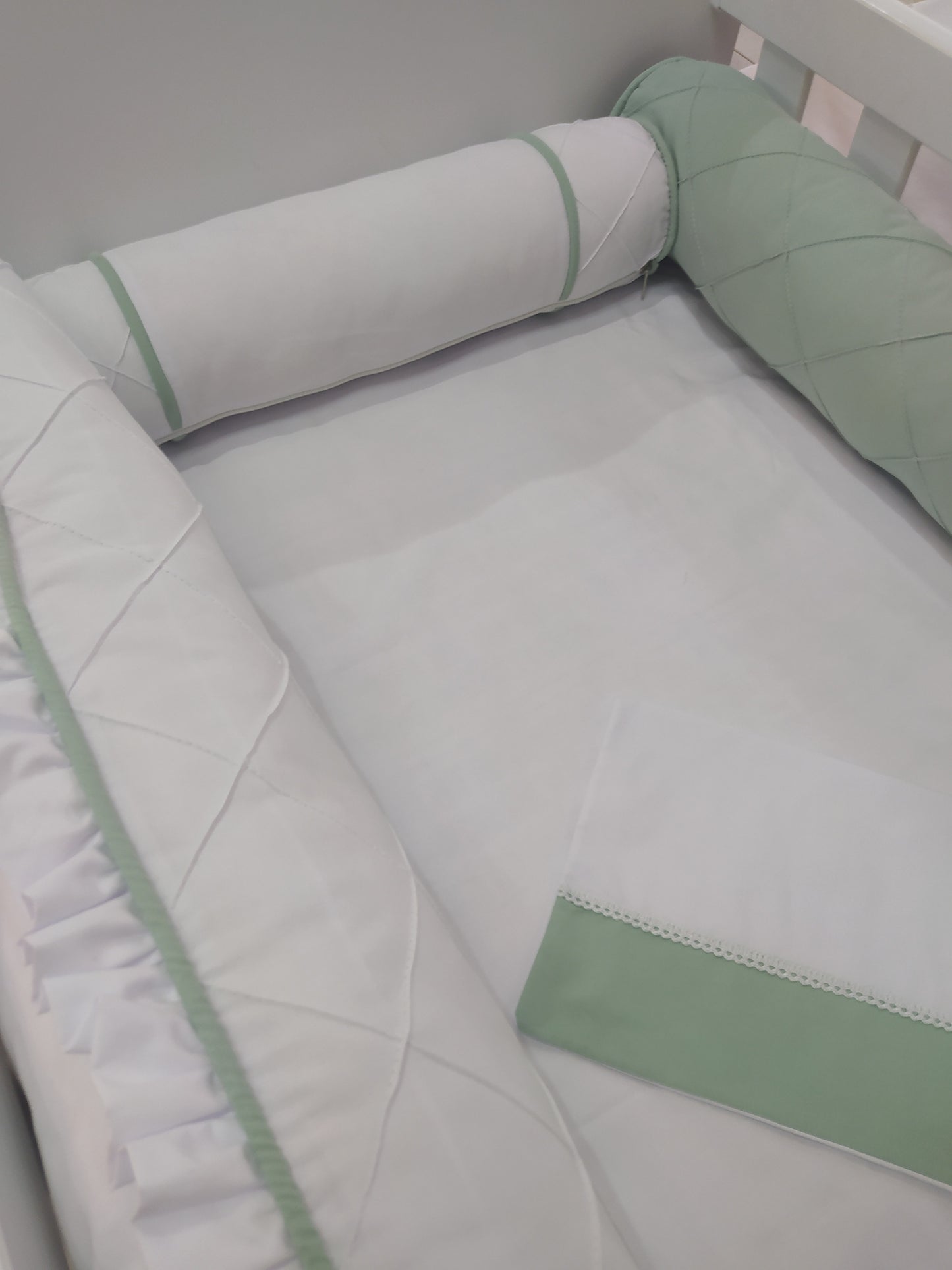 Kit de Berço - Superior Luxo - 8 peças - Masculino - Branco e Verde