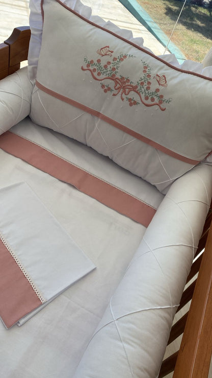 Kit Berço Encanto Luxo - 8 Peças - Rose/Branco-feminino