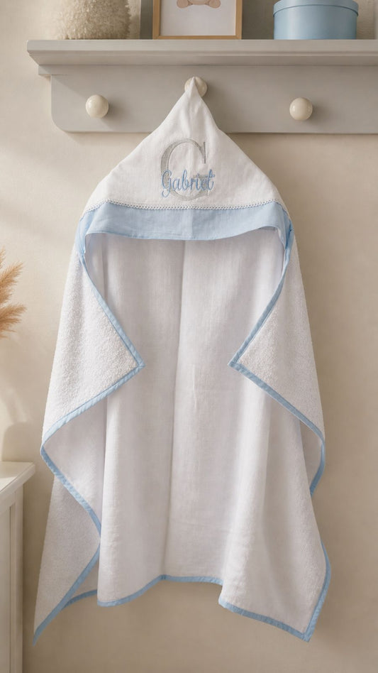 Toalha Felpuda Forrada com Capuz -Branco/Azul Bebe-Encanto Real