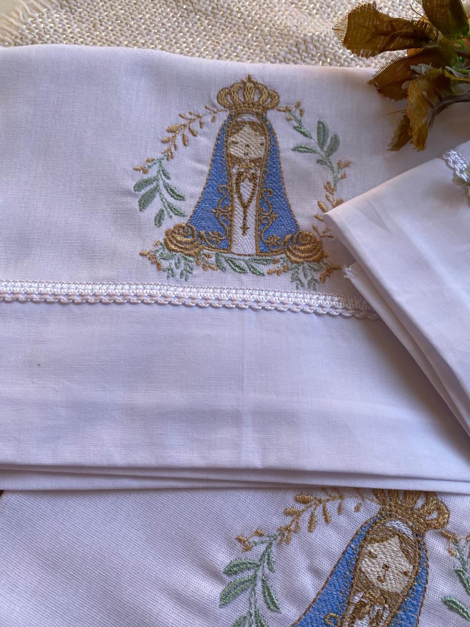 Kit 3 Fraldas Multi-Função- Neutra-Branca- Nossa Senhora Aparecida