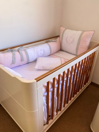 Kit de Berço - Encantado - 8 Peças - Feminino - Rosa Bebê/Cinza-Borboletas