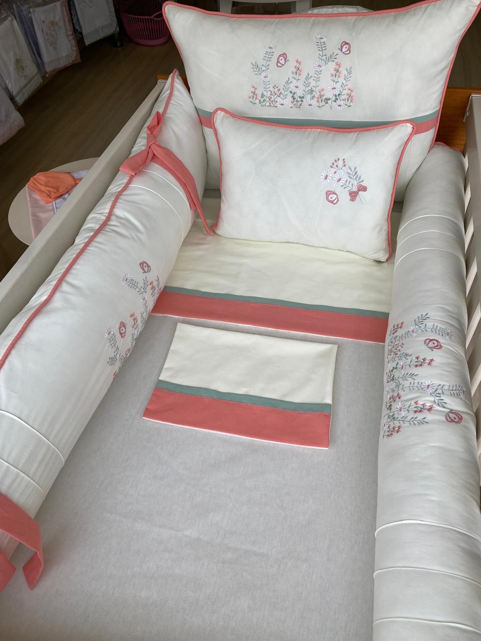 Kit de Berço - Essence - 9 Peças -feminino-jardim-creme baunilha