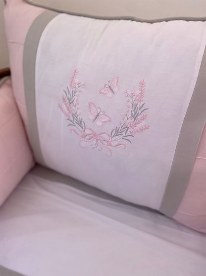 Kit de Berço - Encantado - 8 Peças - Feminino - Rosa Bebê/Cinza-Borboletas